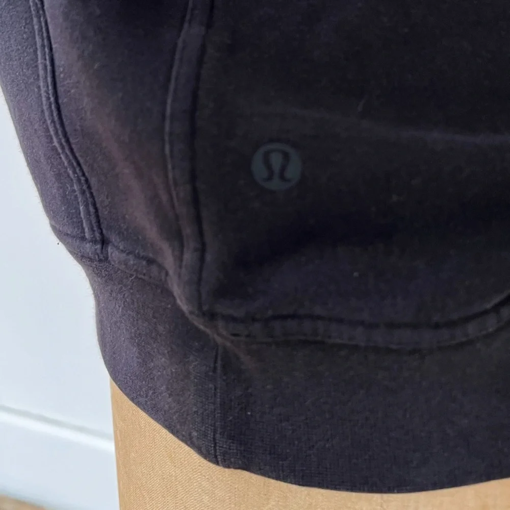 Lululemon Black Sweatshirt Lululemon Hoodie Size 6 Fits like Size 4 - Picture 3 of 6